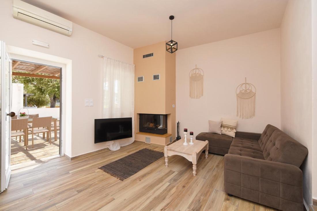 Pappou Villa Kini Exterior photo